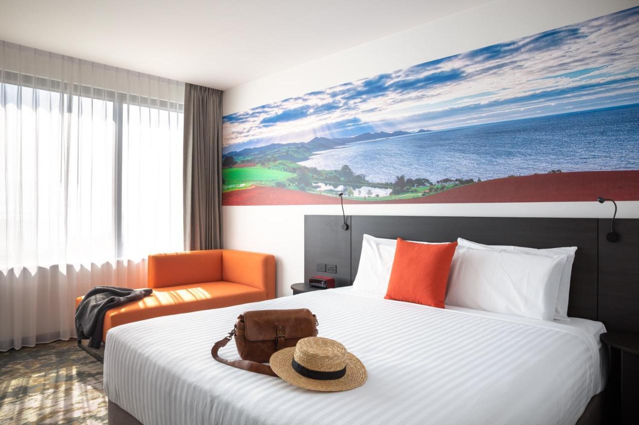Novotel Devonport Exterior photo