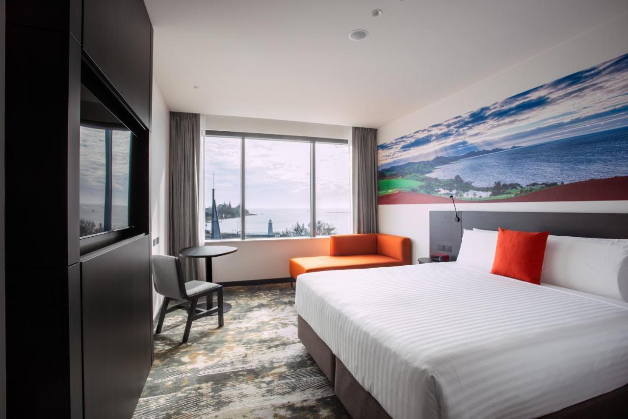 Novotel Devonport Exterior photo