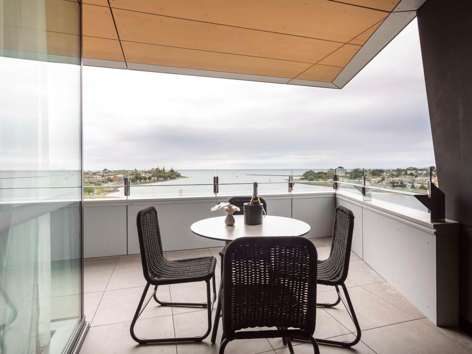 Novotel Devonport Exterior photo