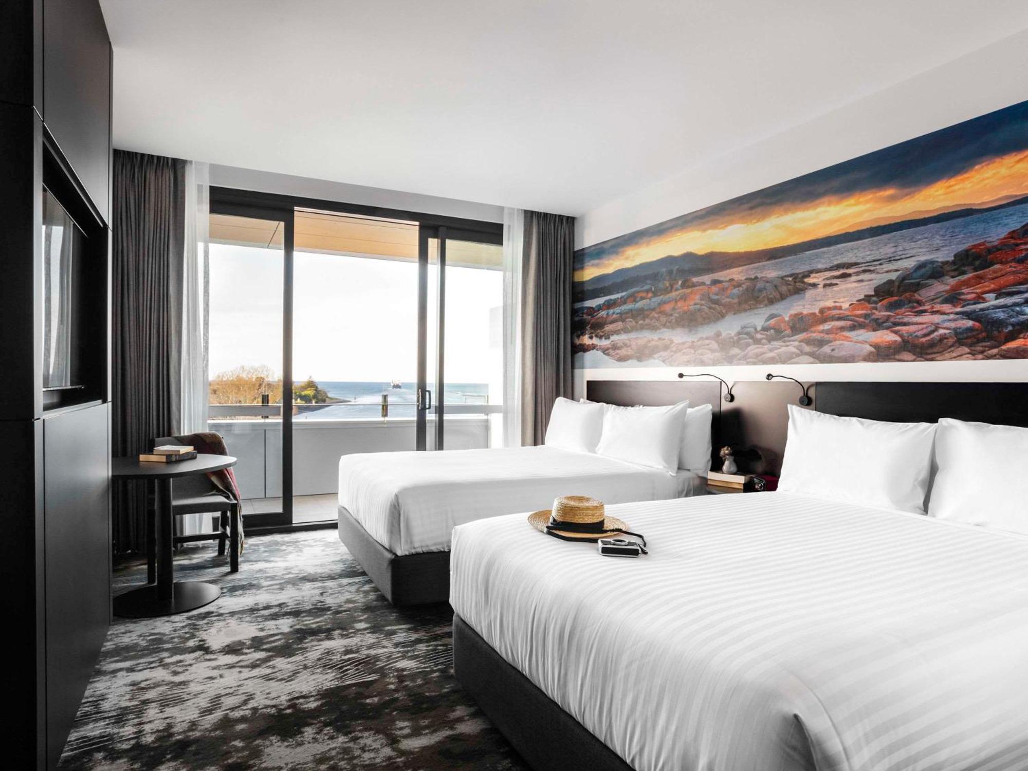 Novotel Devonport Exterior photo