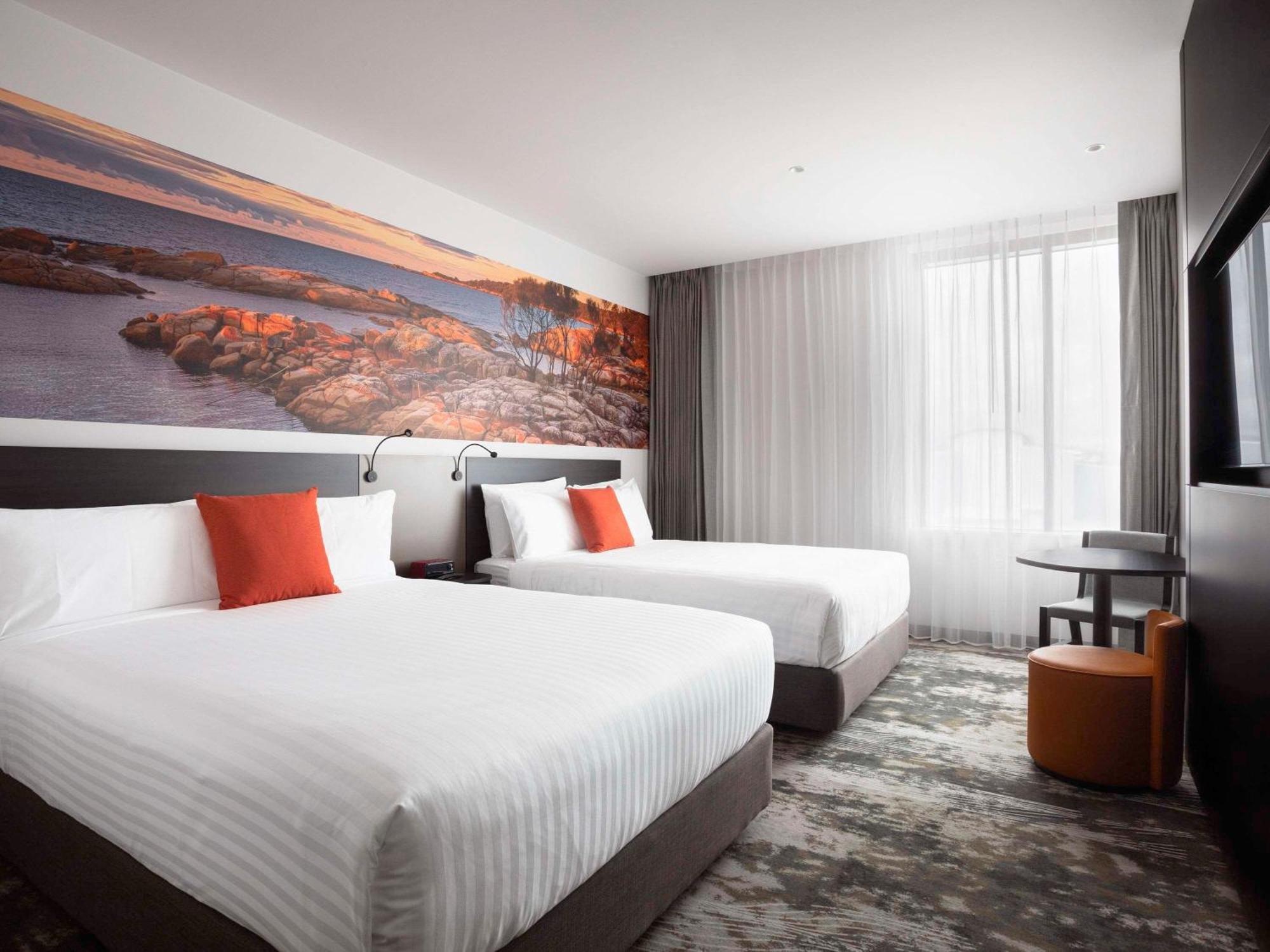 Novotel Devonport Exterior photo